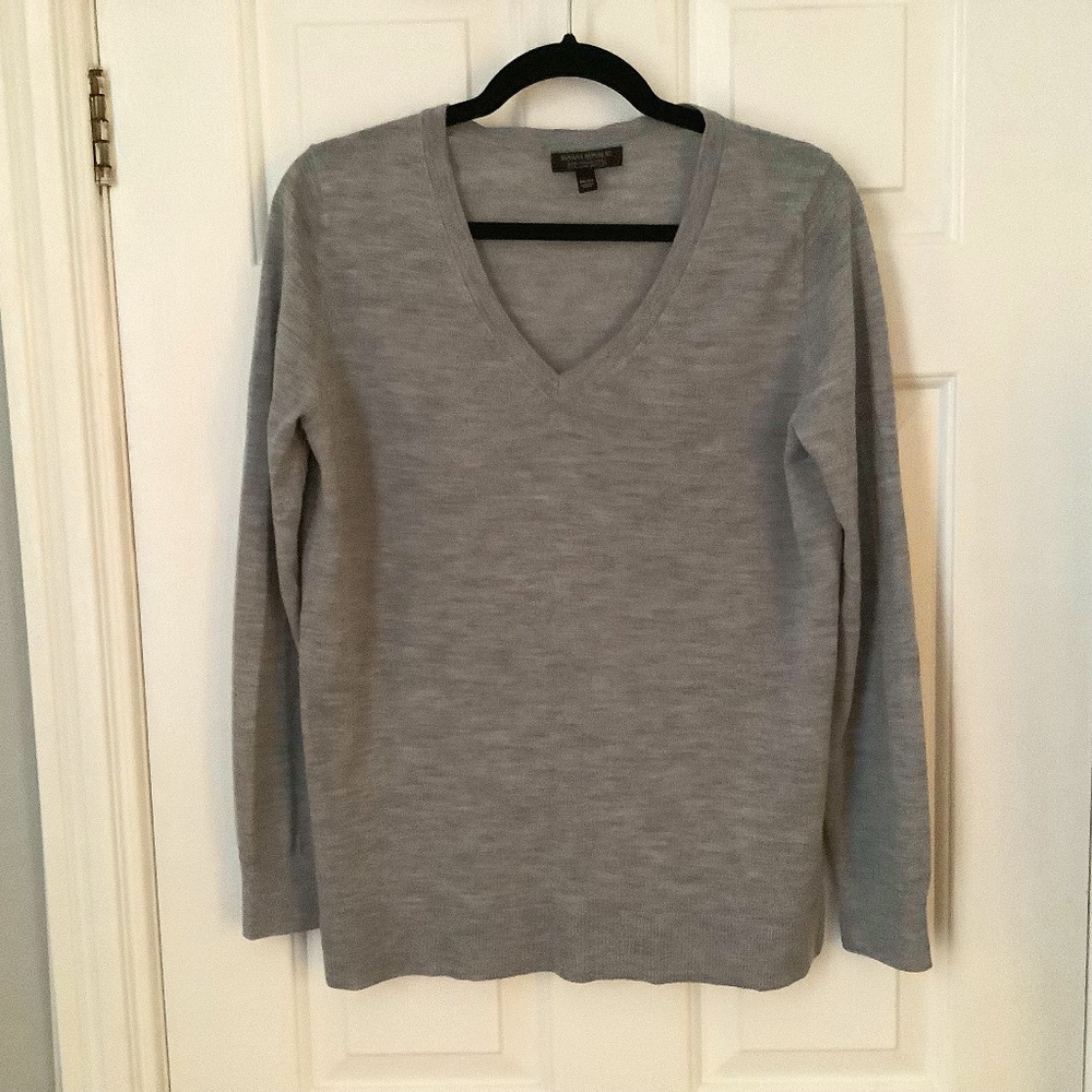 Banana Republic grey merino wool sweater size M